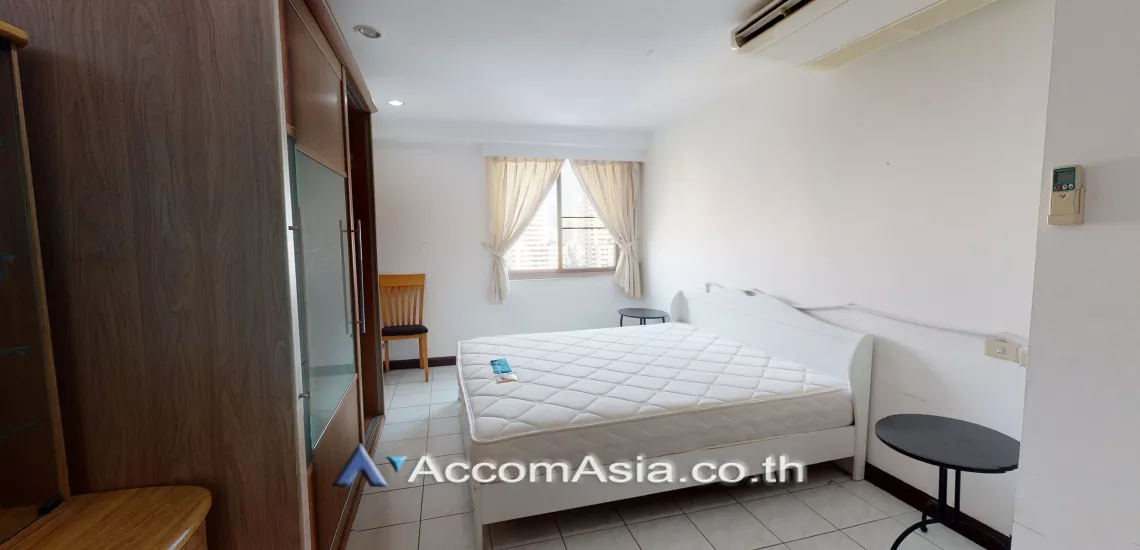  3 Bedrooms  Condominium For Rent in Sukhumvit, Bangkok  near BTS Phrom Phong (AA28964)