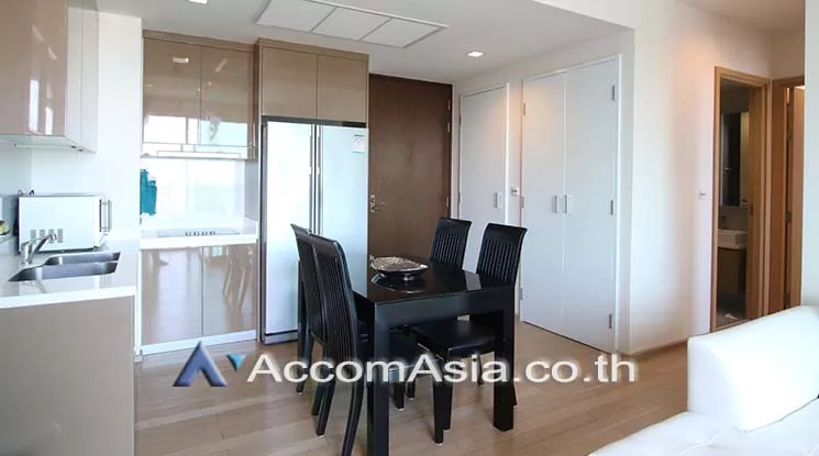  2 Bedrooms  Condominium For Sale in Sukhumvit, Bangkok  near BTS Thong Lo (AA29017)