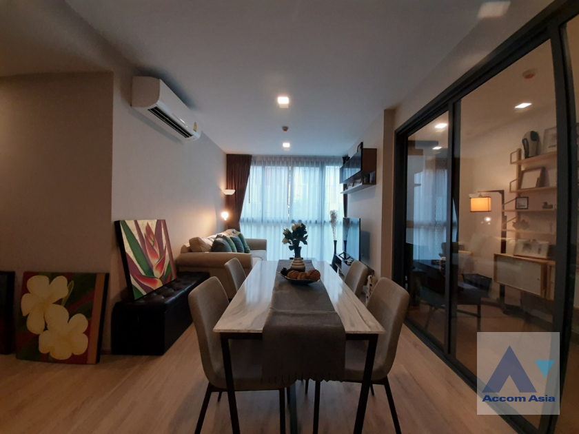  2 Bedrooms  Condominium For Rent in Sukhumvit, Bangkok  near BTS Ekkamai (AA29082)