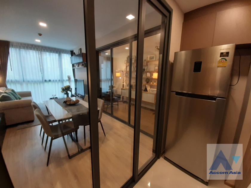  2 Bedrooms  Condominium For Rent in Sukhumvit, Bangkok  near BTS Ekkamai (AA29082)