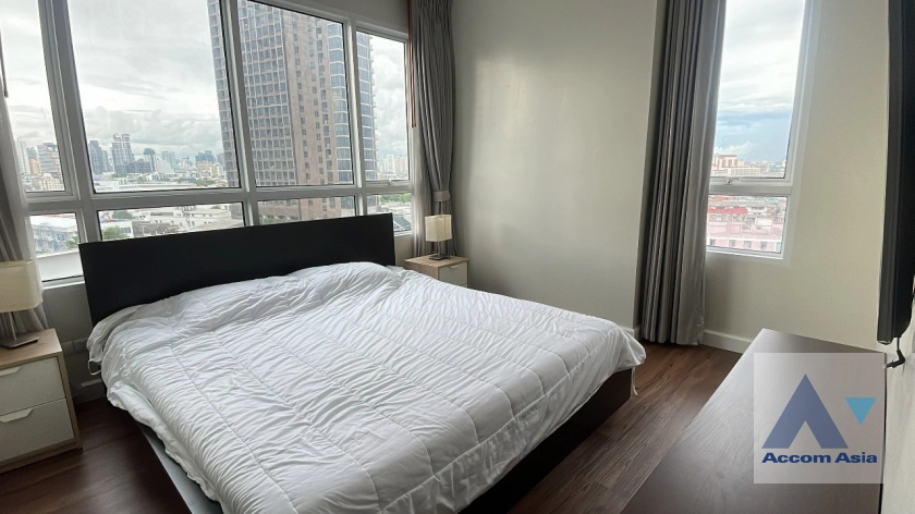  3 Bedrooms  Condominium For Sale in Sukhumvit, Bangkok  near BTS Phra khanong (AA29126)