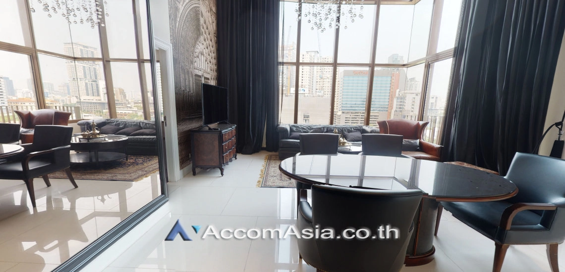  2 Bedrooms  Condominium For Sale in Sukhumvit, Bangkok  near BTS Phrom Phong (AA29166)