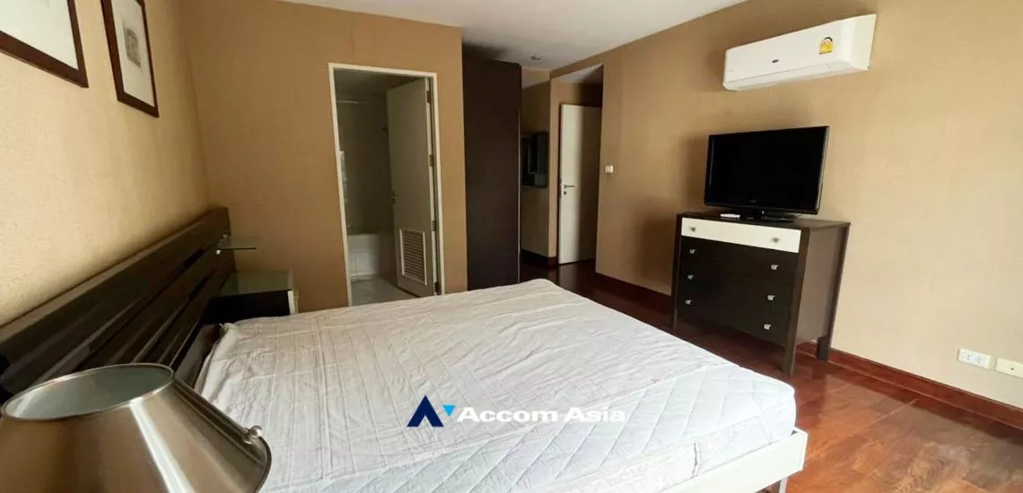  2 Bedrooms  Condominium For Rent in Sukhumvit, Bangkok  near BTS Asok - MRT Sukhumvit (24374)