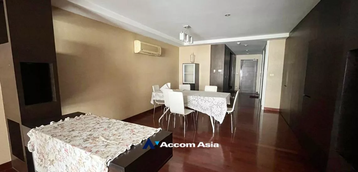  2 Bedrooms  Condominium For Rent in Sukhumvit, Bangkok  near BTS Asok - MRT Sukhumvit (24374)