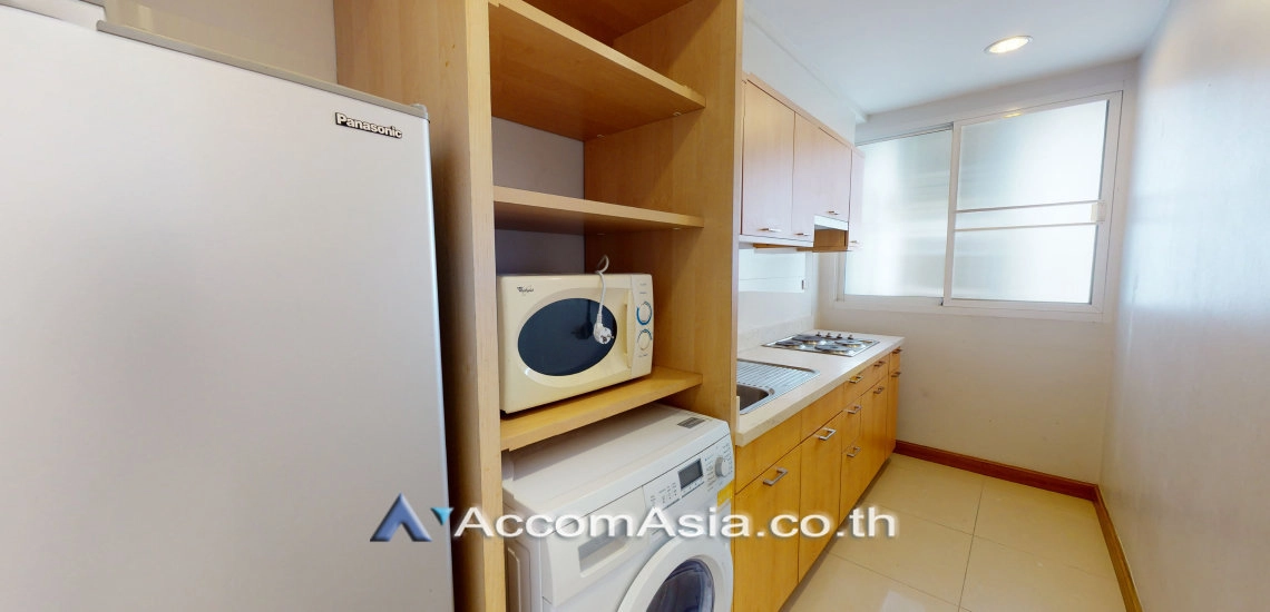  2 Bedrooms  Condominium For Sale in Sukhumvit, Bangkok  near BTS Phrom Phong (AA29278)