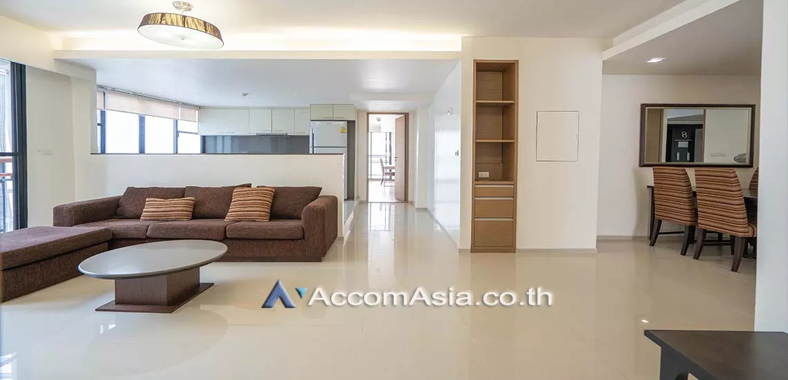 Pet friendly |  3 Bedrooms  Apartment For Rent in Sukhumvit, Bangkok  near BTS Asok - MRT Sukhumvit (AA29401)