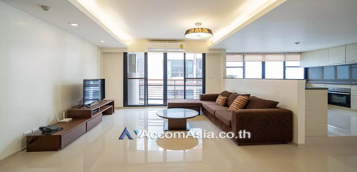 Pet friendly |  3 Bedrooms  Apartment For Rent in Sukhumvit, Bangkok  near BTS Asok - MRT Sukhumvit (AA29401)