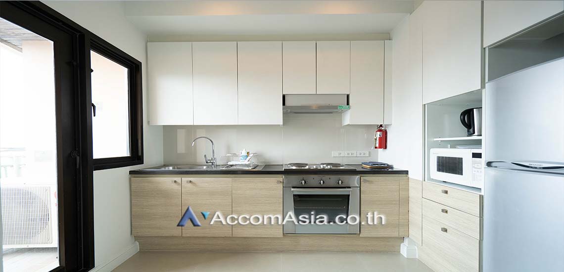 Pet friendly |  2 Bedrooms  Apartment For Rent in Sathorn, Bangkok  near BTS Sala Daeng - BTS Chong Nonsi (AA29403)