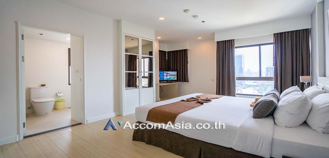 Pet friendly |  2 Bedrooms  Apartment For Rent in Sathorn, Bangkok  near BTS Sala Daeng - BTS Chong Nonsi (AA29404)