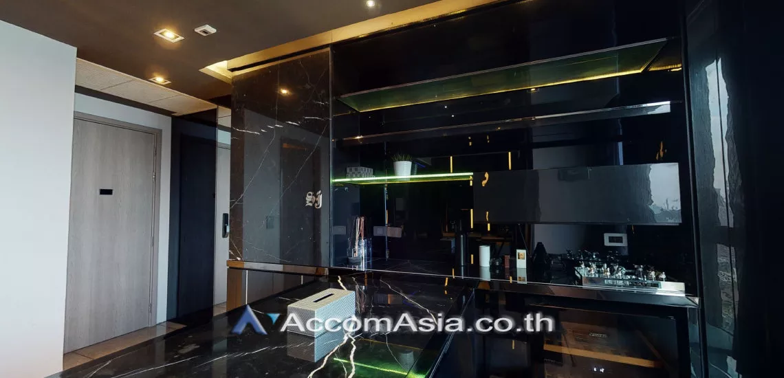  1 Bedroom  Condominium For Sale in Sukhumvit, Bangkok  near BTS Thong Lo (AA29409)