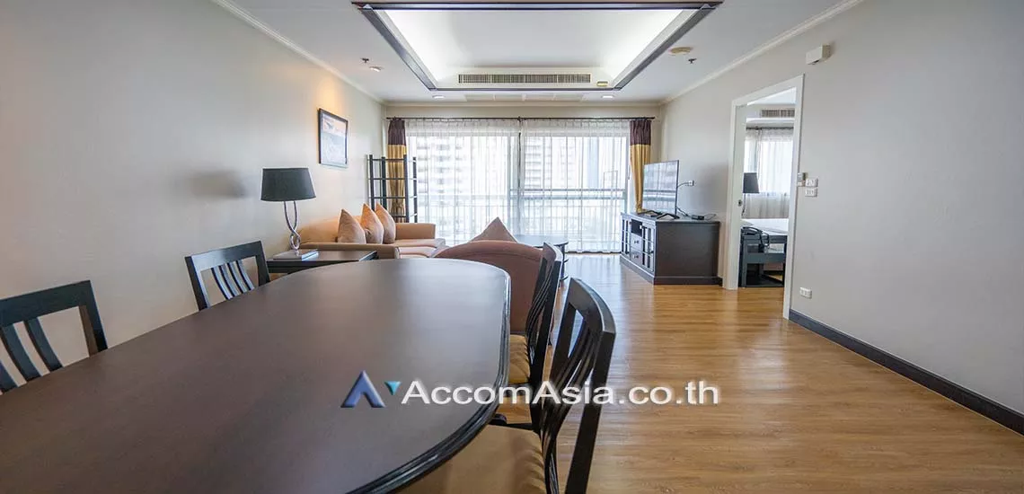  2 Bedrooms  Apartment For Rent in Sukhumvit, Bangkok  near BTS Phrom Phong (AA29433)