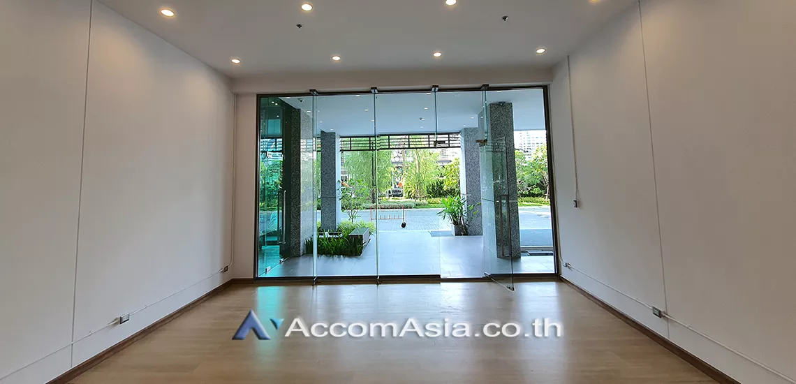  Condominium For Rent in Sukhumvit, Bangkok  near BTS Phrom Phong (AA29469)