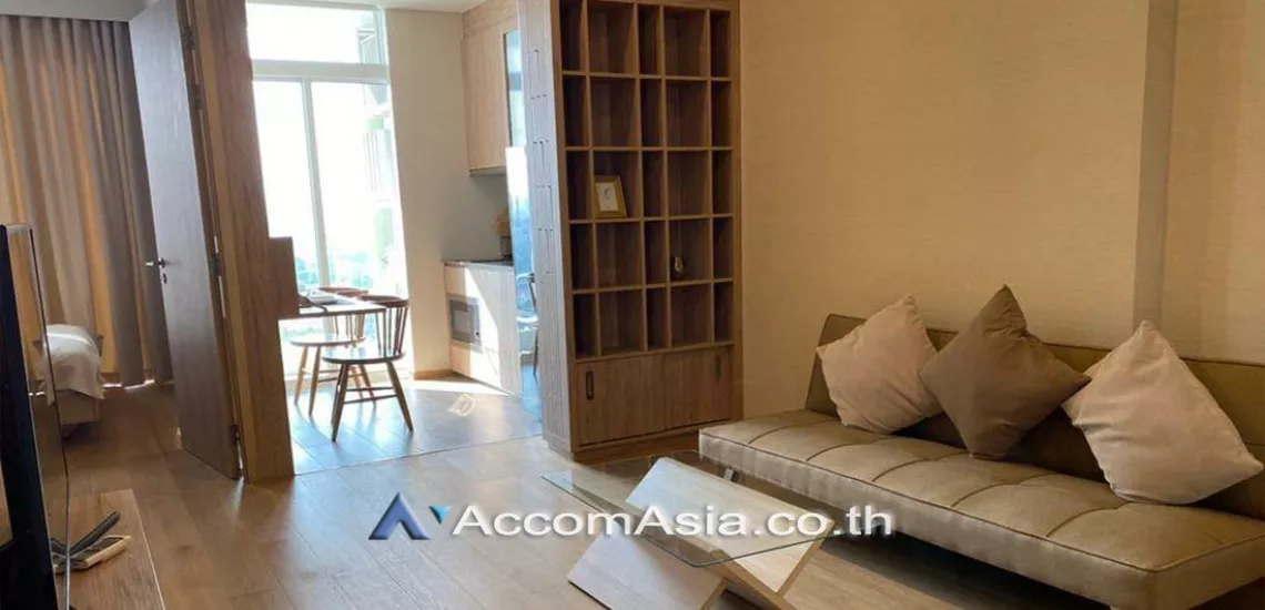  1 Bedroom  Condominium For Rent in Sukhumvit, Bangkok  near BTS Ekkamai (AA29497)