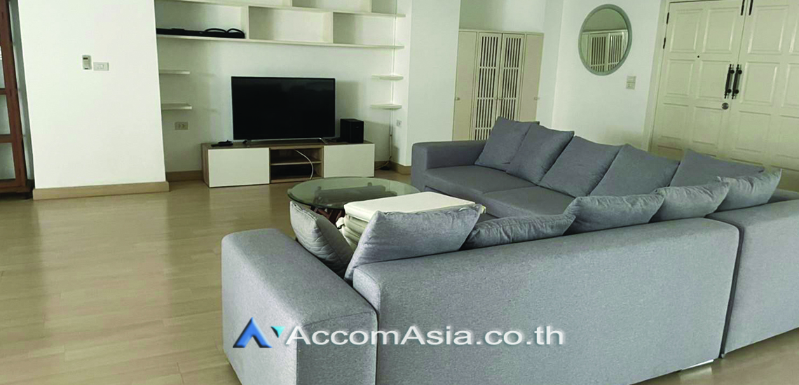  4 Bedrooms  Condominium For Rent in Sukhumvit, Bangkok  near BTS Phrom Phong (AA29509)