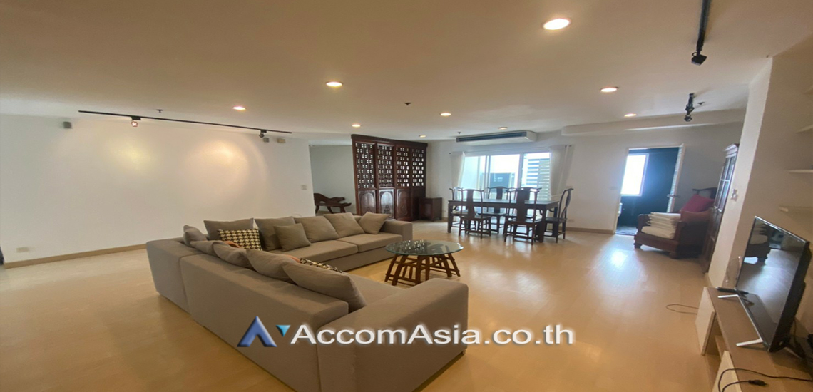  4 Bedrooms  Condominium For Rent in Sukhumvit, Bangkok  near BTS Phrom Phong (AA29509)