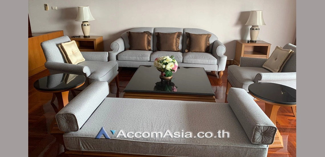 Pet friendly |  4 Bedrooms  Apartment For Rent in Sukhumvit, Bangkok  near BTS Phrom Phong (AA29524)