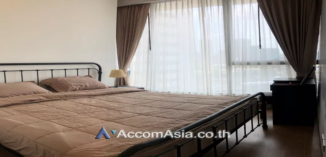  2 Bedrooms  Condominium For Rent in Sukhumvit, Bangkok  near BTS Phrom Phong (AA29549)