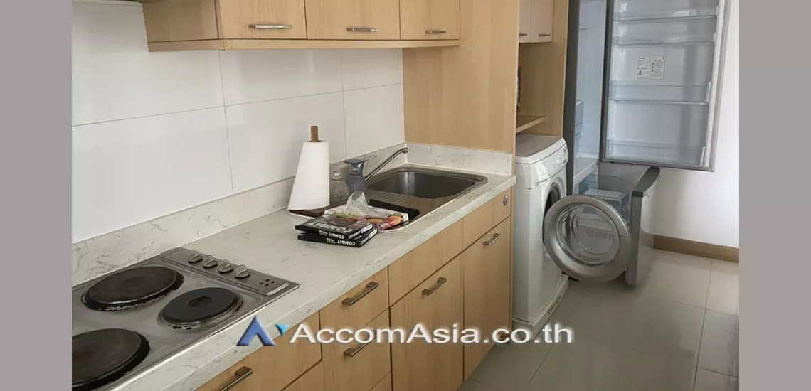  2 Bedrooms  Condominium For Rent in Sukhumvit, Bangkok  near BTS Phrom Phong (AA29556)