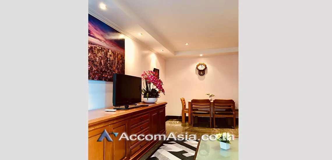  2 Bedrooms  Condominium For Rent in Sukhumvit, Bangkok  near BTS Asok - MRT Sukhumvit (AA29562)