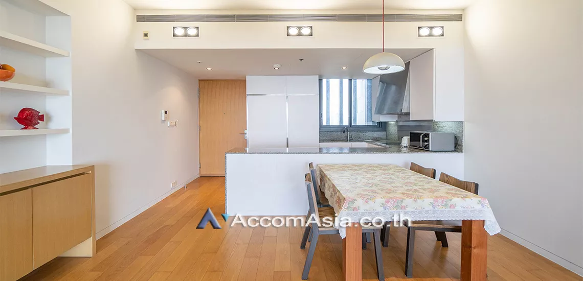  2 Bedrooms  Condominium For Rent in Sathorn, Bangkok  near BTS Chong Nonsi - MRT Lumphini (AA29579)