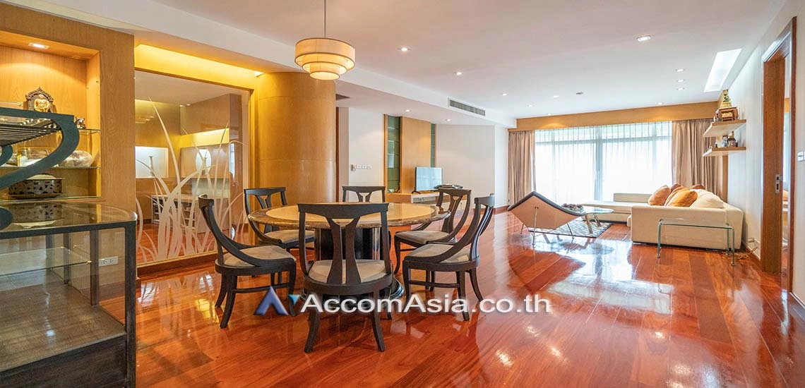  3 Bedrooms  Condominium For Sale in Sukhumvit, Bangkok  near BTS Phrom Phong (AA29584)