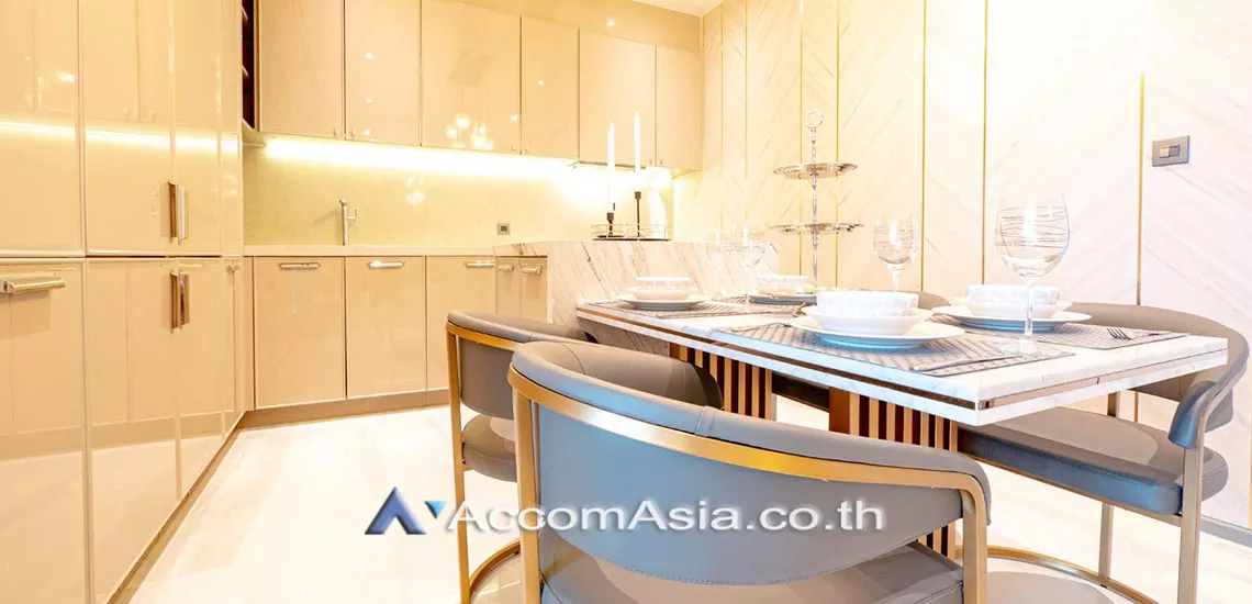  2 Bedrooms  Condominium For Rent in Sukhumvit, Bangkok  near BTS Phrom Phong (AA29601)