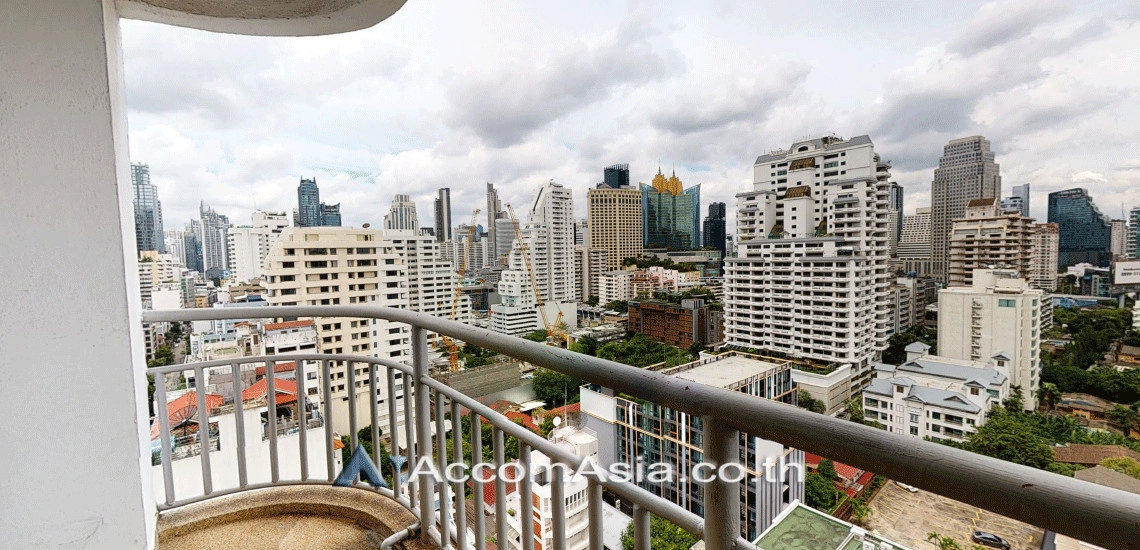 7  3 br Condominium For Sale in Sukhumvit ,Bangkok BTS Nana at Lake Green AA29611