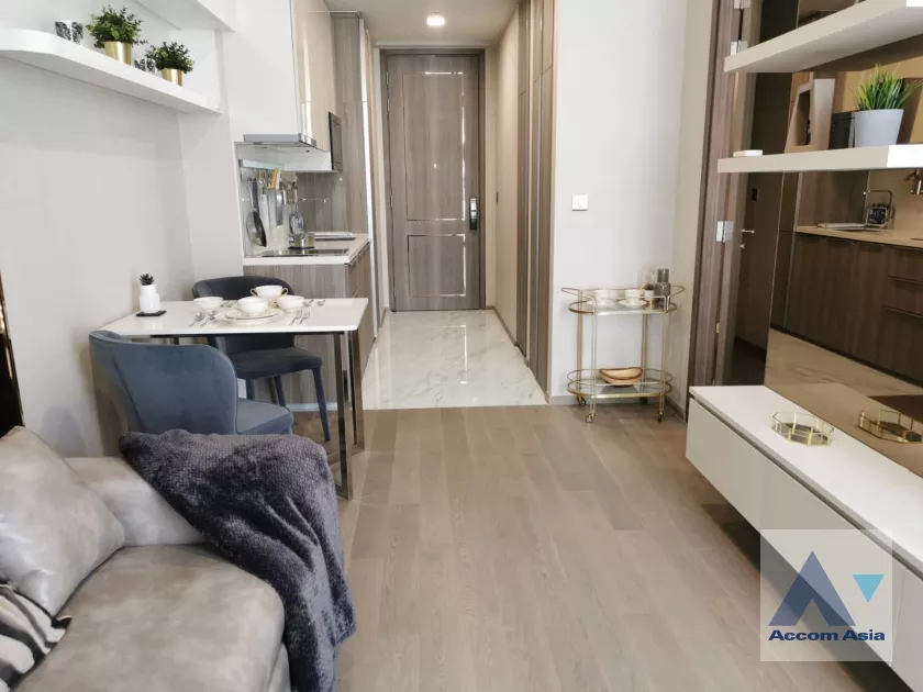  1 Bedroom  Condominium For Rent in Sukhumvit, Bangkok  near BTS Asok - MRT Sukhumvit (AA29618)