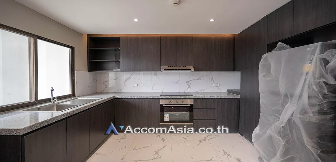 Pet friendly |  3 Bedrooms  Condominium For Rent in Sukhumvit, Bangkok  near BTS Phrom Phong (AA29619)