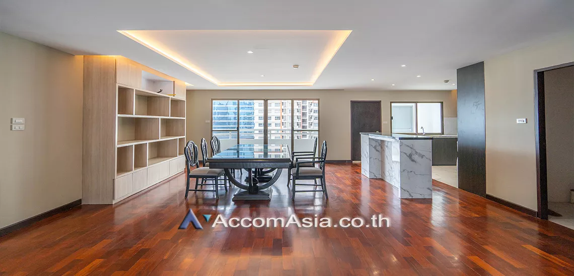 Pet friendly |  3 Bedrooms  Condominium For Rent in Sukhumvit, Bangkok  near BTS Phrom Phong (AA29619)