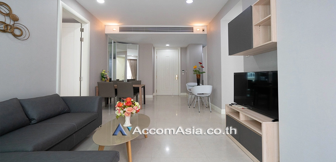  2 Bedrooms  Condominium For Rent in Ploenchit, Bangkok  near BTS Chitlom (AA29643)