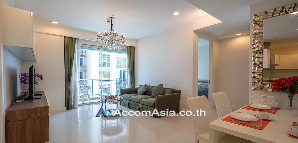  2 Bedrooms  Condominium For Rent in Ploenchit, Bangkok  near BTS Chitlom (AA29652)