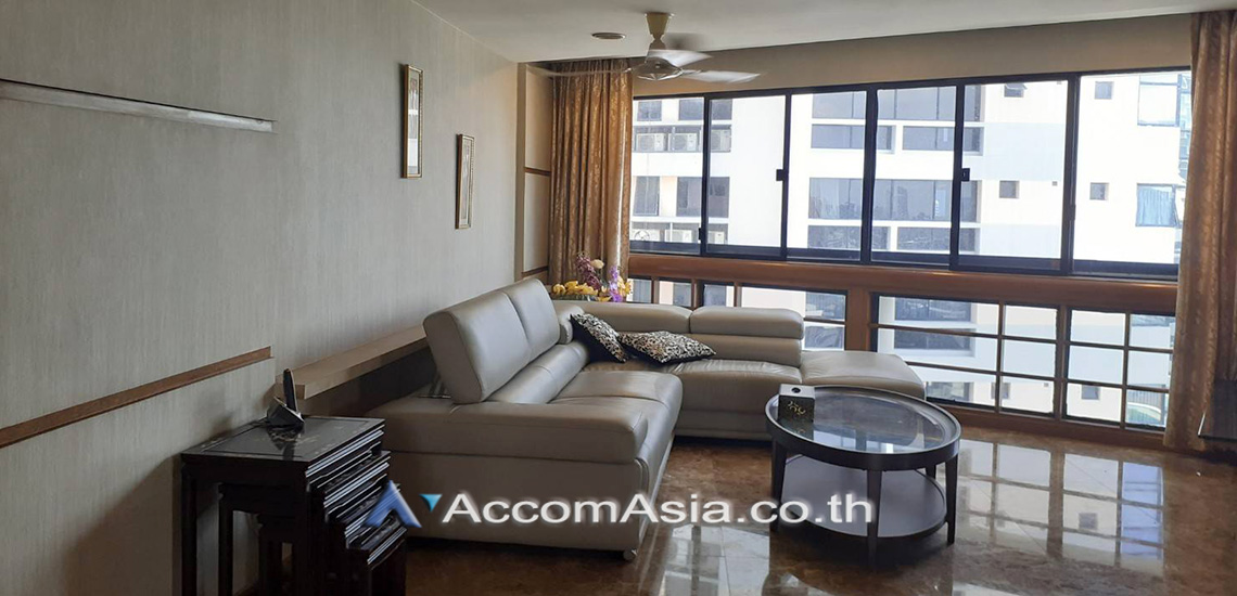 Pet friendly |  3 Bedrooms  Condominium For Rent in Sukhumvit, Bangkok  near BTS Phrom Phong (AA29653)