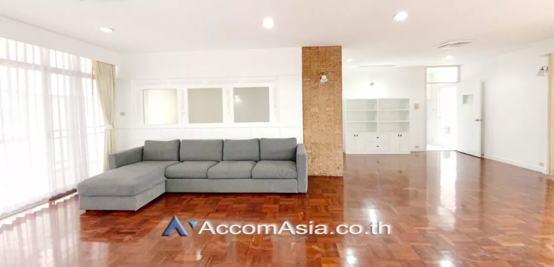  4 Bedrooms  Condominium For Sale in Sukhumvit, Bangkok  near BTS Thong Lo (AA29658)