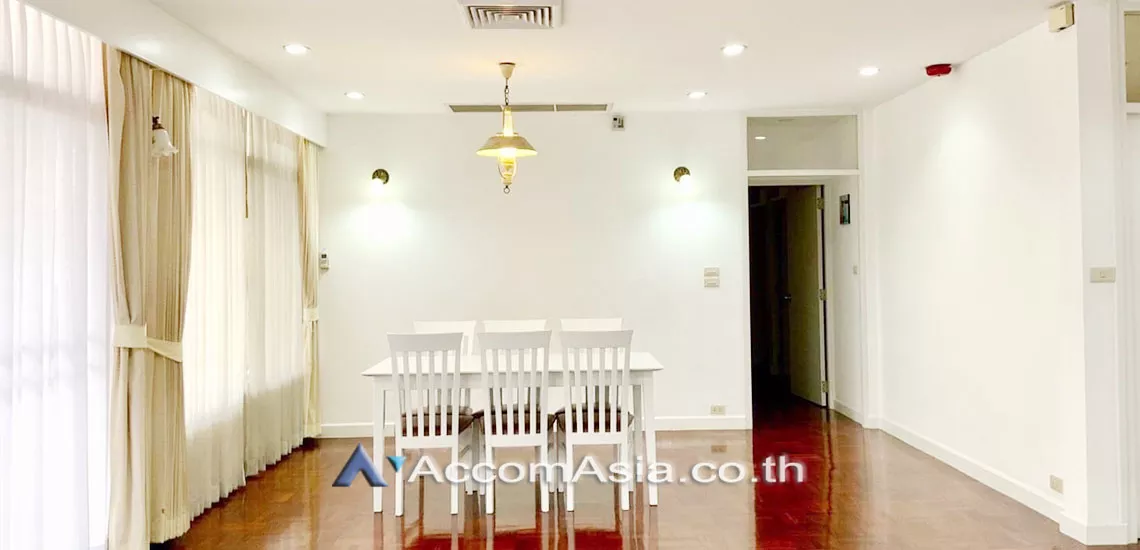  4 Bedrooms  Condominium For Sale in Sukhumvit, Bangkok  near BTS Thong Lo (AA29658)