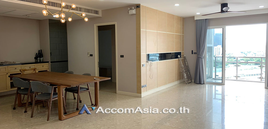  3 Bedrooms  Condominium For Rent & Sale in Sukhumvit, Bangkok  near BTS Ekkamai (AA29665)