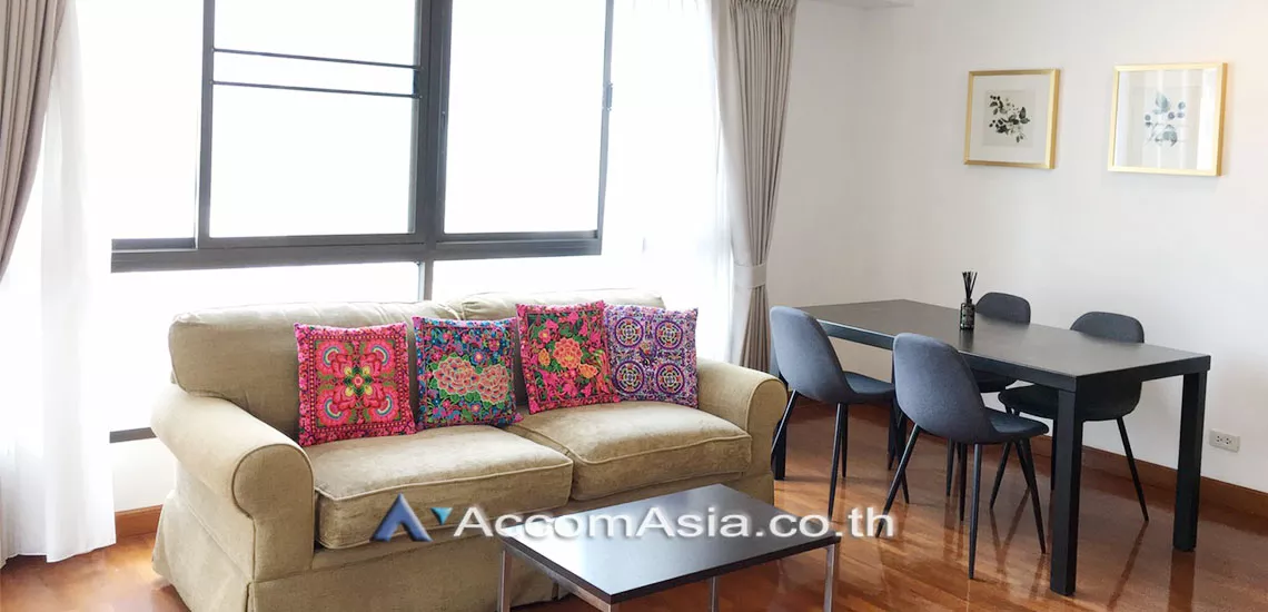  2 Bedrooms  Condominium For Rent in Ploenchit, Bangkok  near BTS Chitlom (AA29669)