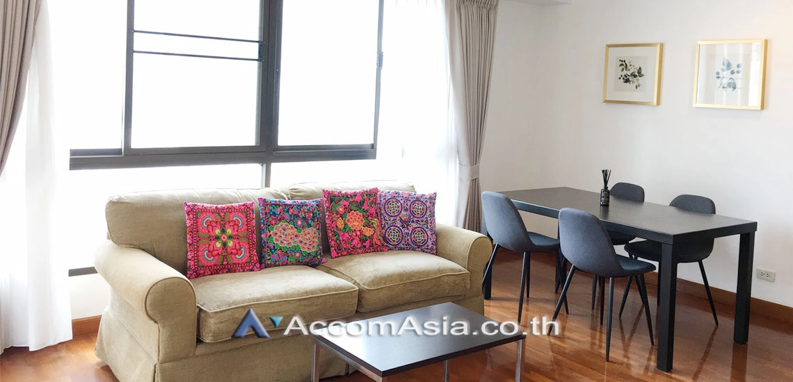  2 Bedrooms  Condominium For Rent in Ploenchit, Bangkok  near BTS Chitlom (AA29670)