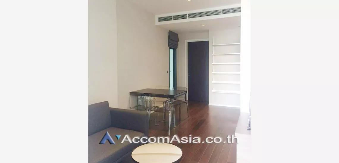  1 Bedroom  Condominium For Sale in Sukhumvit, Bangkok  near BTS Phrom Phong (AA29673)