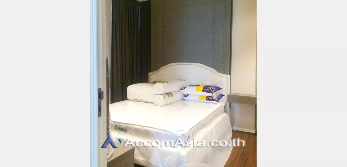  1 Bedroom  Condominium For Sale in Sukhumvit, Bangkok  near BTS Phrom Phong (AA29673)