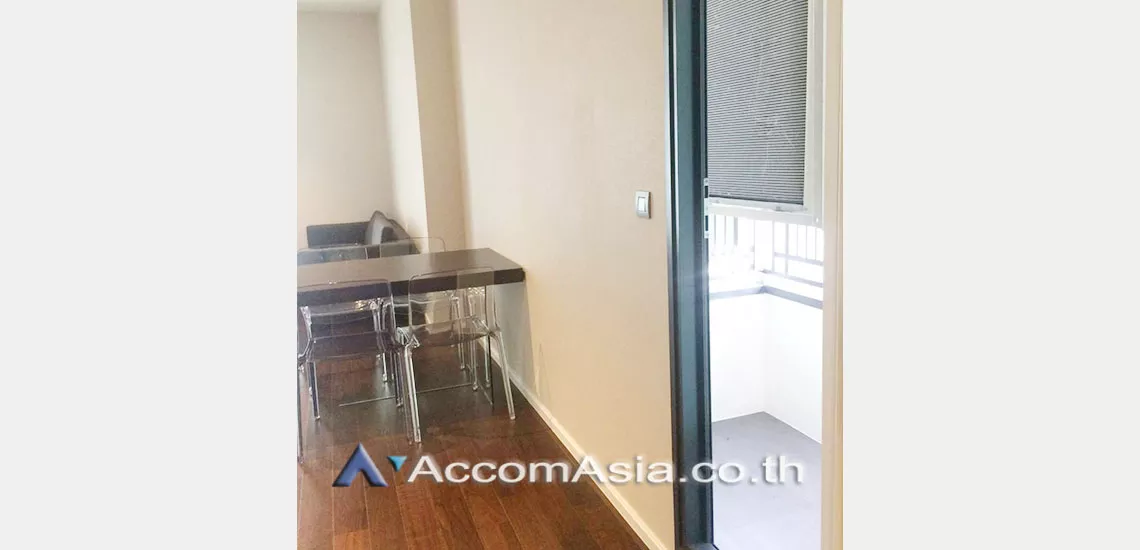  1 Bedroom  Condominium For Sale in Sukhumvit, Bangkok  near BTS Phrom Phong (AA29673)