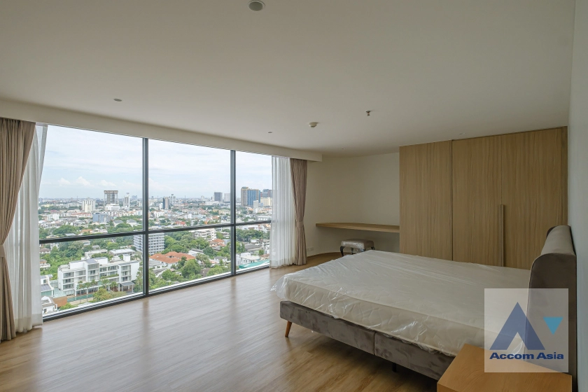 31  3 br Apartment For Rent in Sukhumvit ,Bangkok BTS Ekkamai at Comfort living and well service AA29696