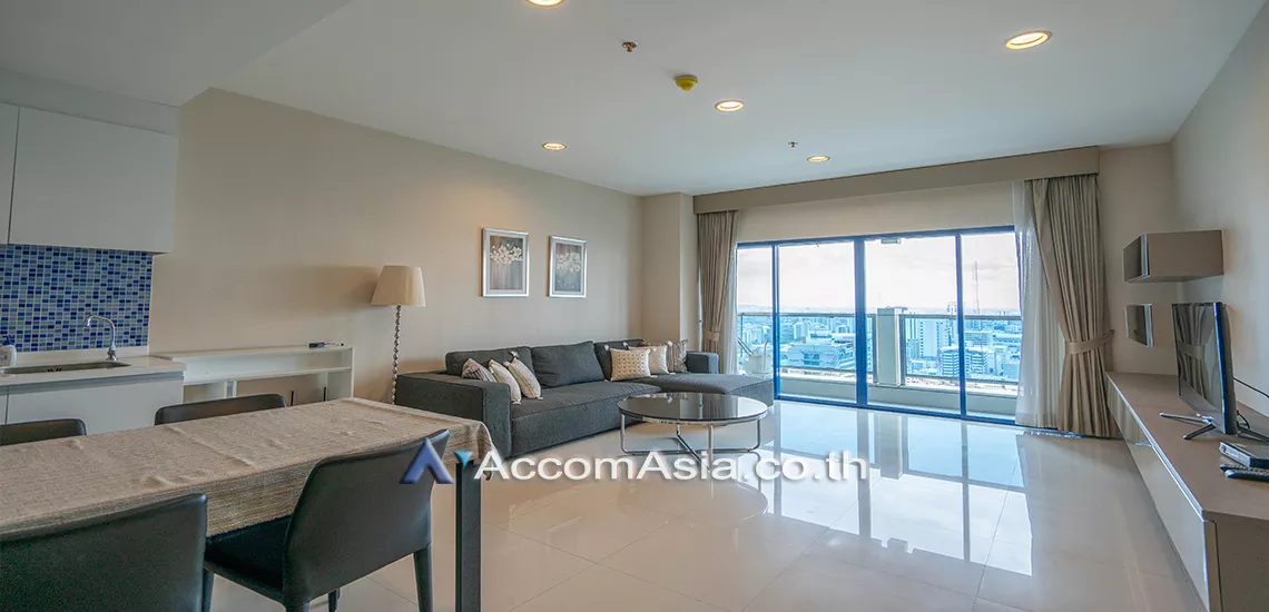  1 Bedroom  Condominium For Rent in Ploenchit, Bangkok  near BTS Chitlom (AA29735)