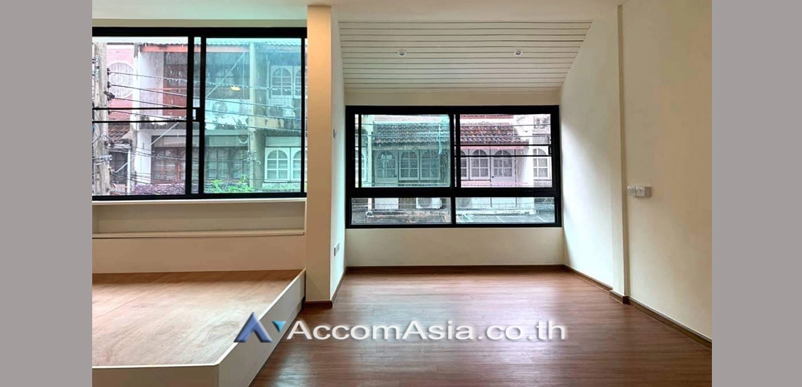 9  3 br Townhouse For Sale in Sukhumvit ,Bangkok BTS Phrom Phong AA29743