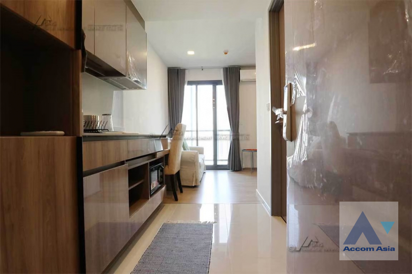  1 Bedroom  Condominium For Rent & Sale in Sukhumvit, Bangkok  near BTS Ekkamai (AA29767)