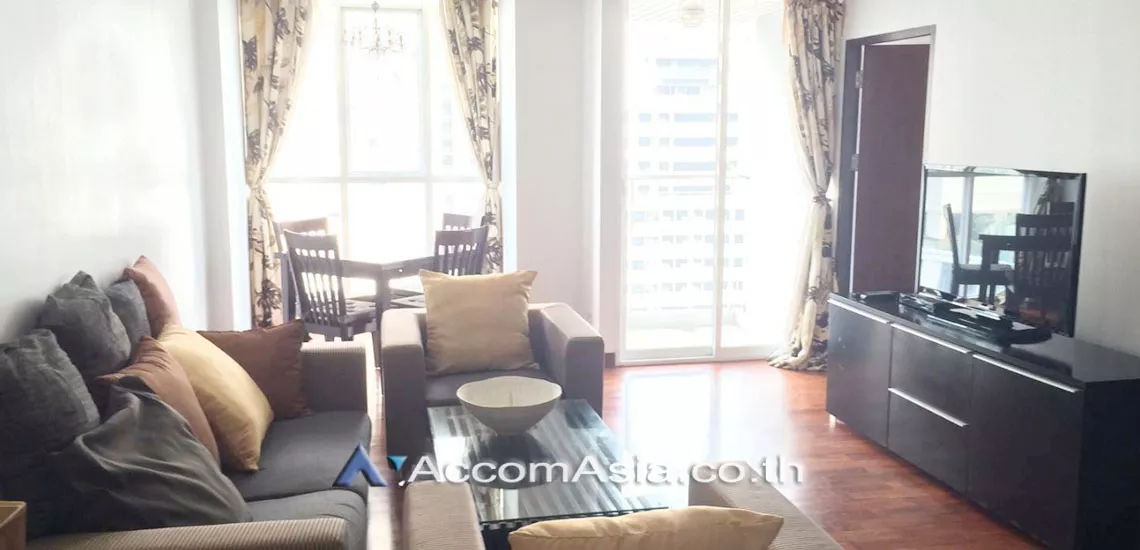  2 Bedrooms  Condominium For Rent in Ploenchit, Bangkok  near BTS Chitlom (AA29768)