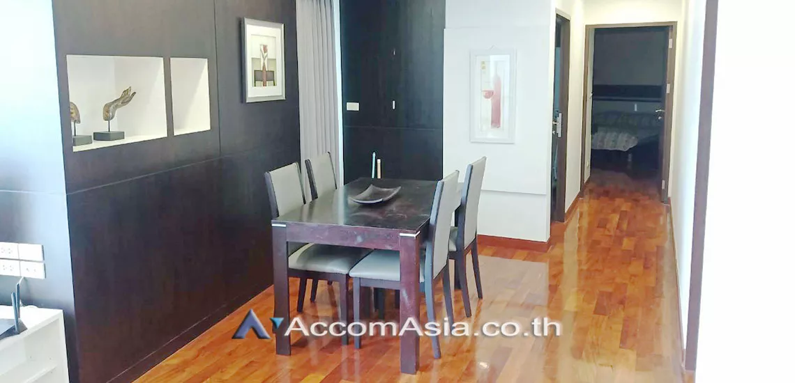  2 Bedrooms  Condominium For Rent in Ploenchit, Bangkok  near BTS Chitlom (AA29772)