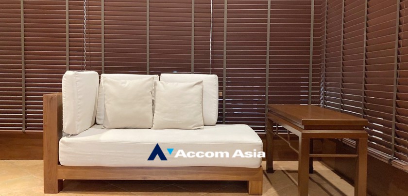  3 Bedrooms  Townhouse For Rent & Sale in Sukhumvit, Bangkok  near BTS Thong Lo (AA29775)