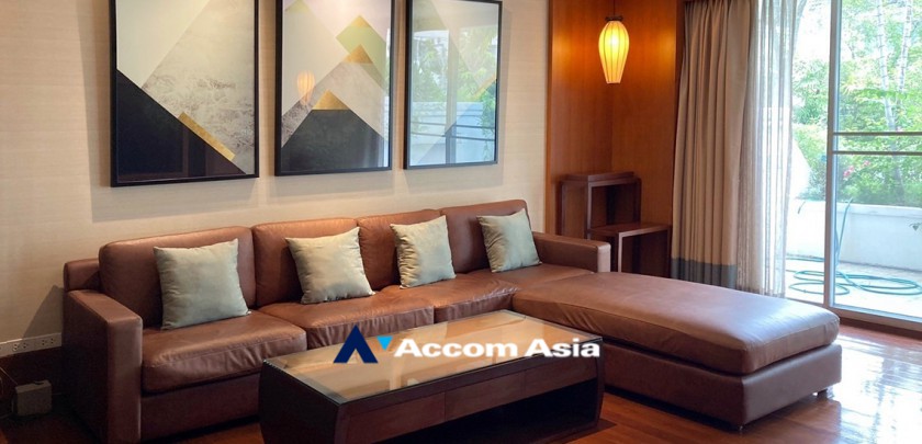  3 Bedrooms  Townhouse For Rent & Sale in Sukhumvit, Bangkok  near BTS Thong Lo (AA29775)