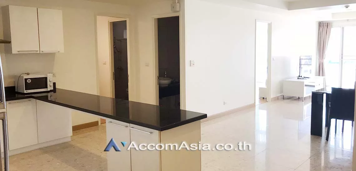  2 Bedrooms  Condominium For Rent in Sukhumvit, Bangkok  near BTS Ekkamai (AA29842)